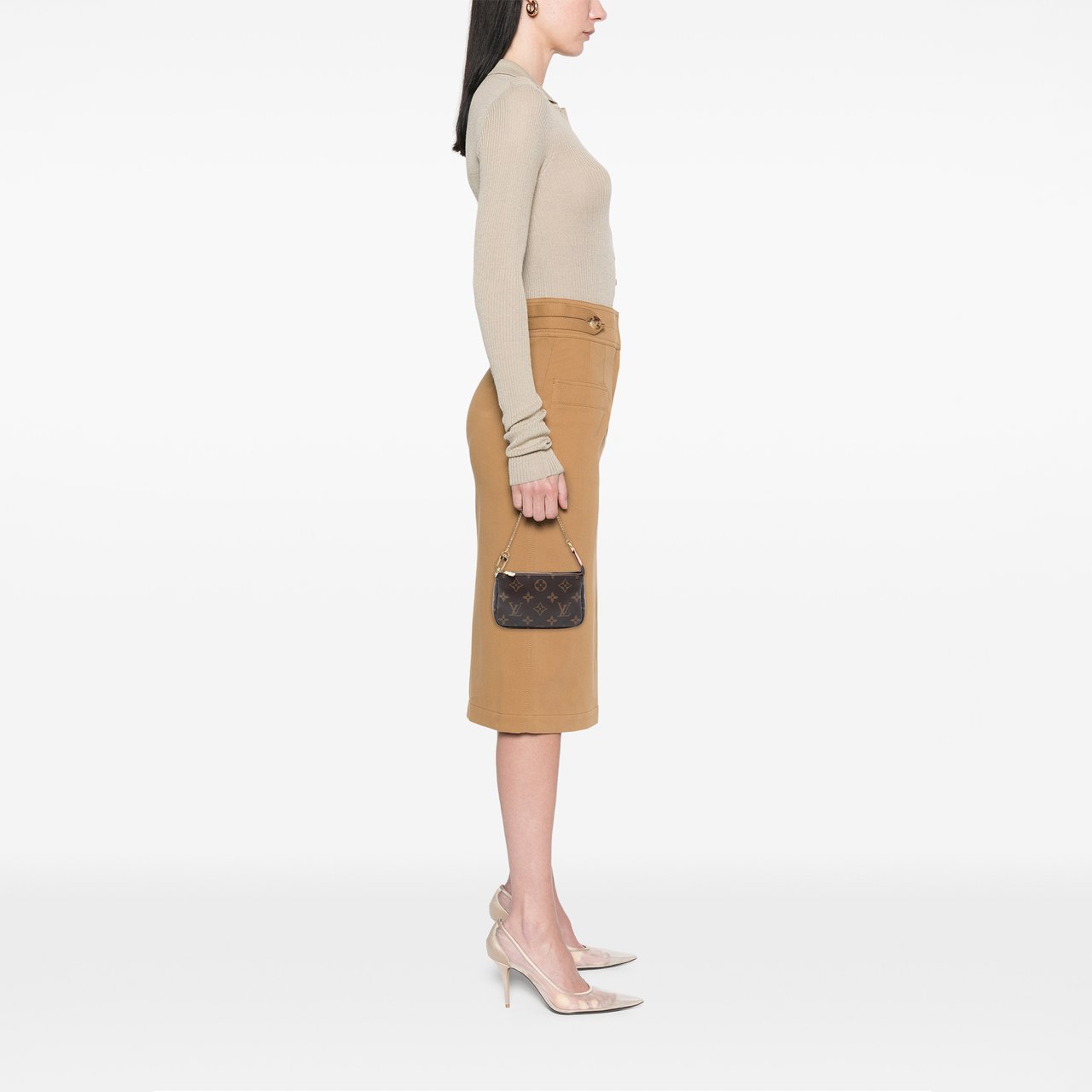 Louis Vuitton Monogram Mini Pochette Accessoires Bruin