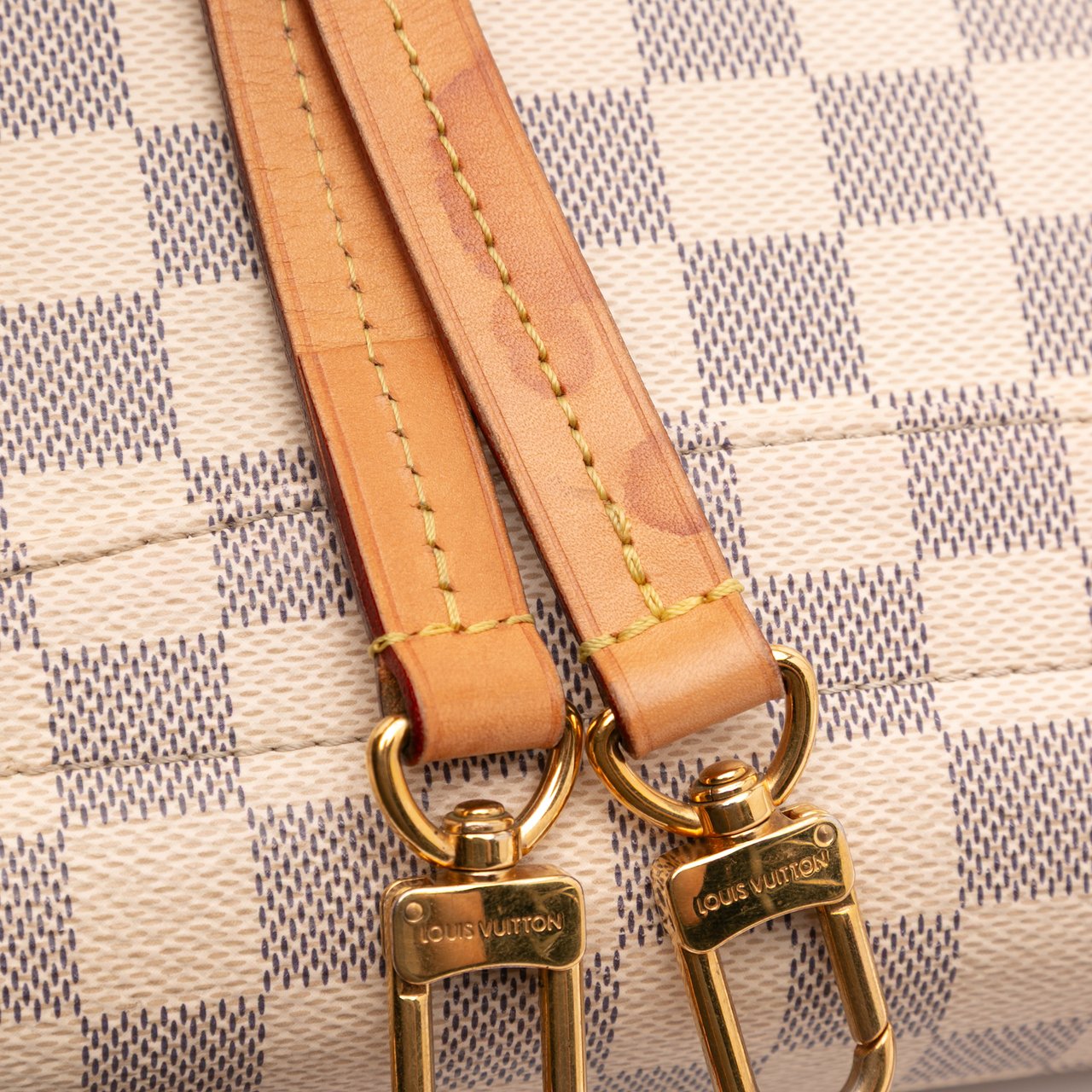 Louis Vuitton Damier Azur Croisette Wit