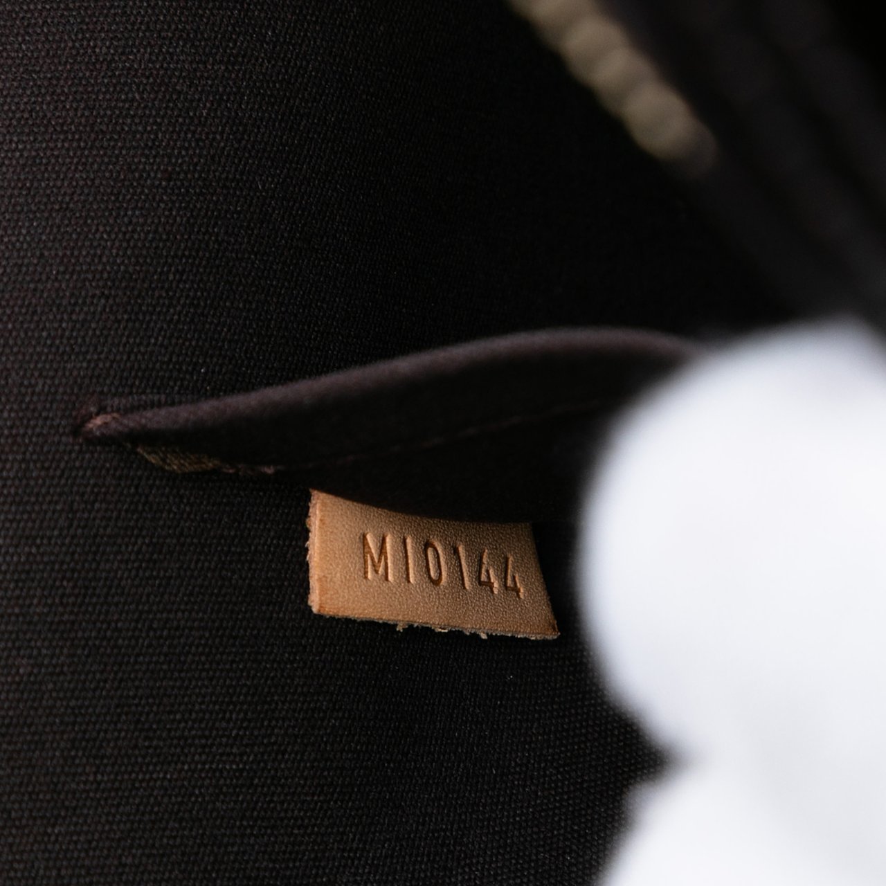 Louis Vuitton Monogram Vernis Alma BB Paars