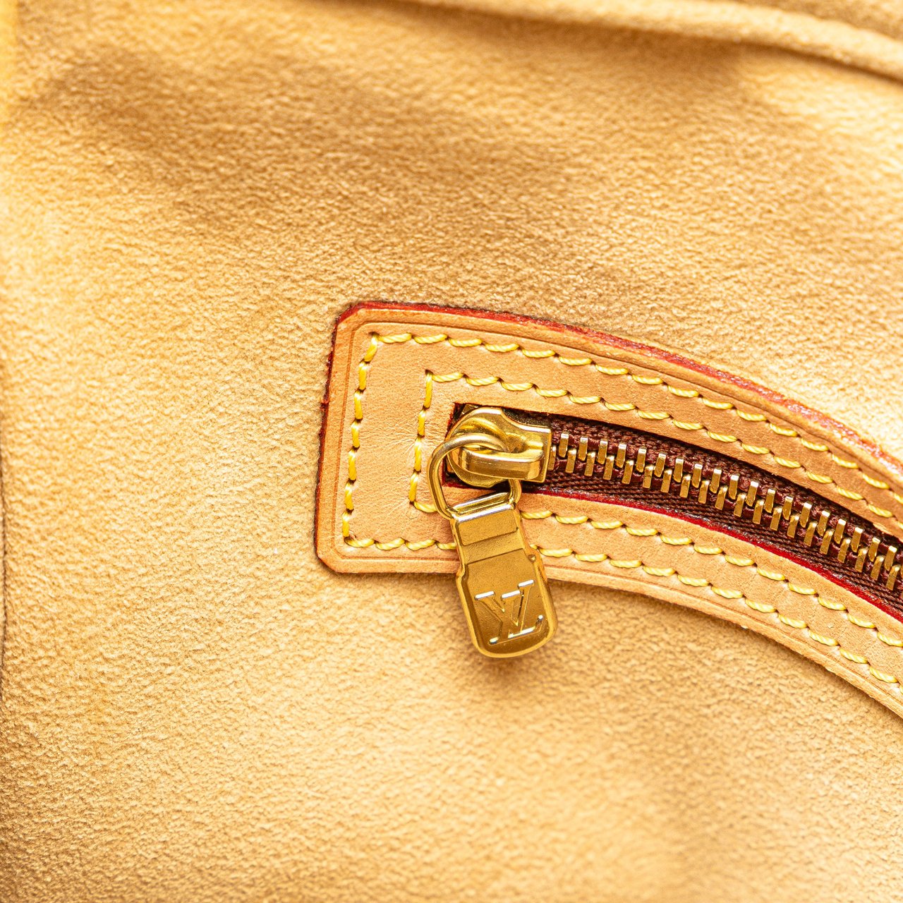 Louis Vuitton Monogram Looping GM Bruin