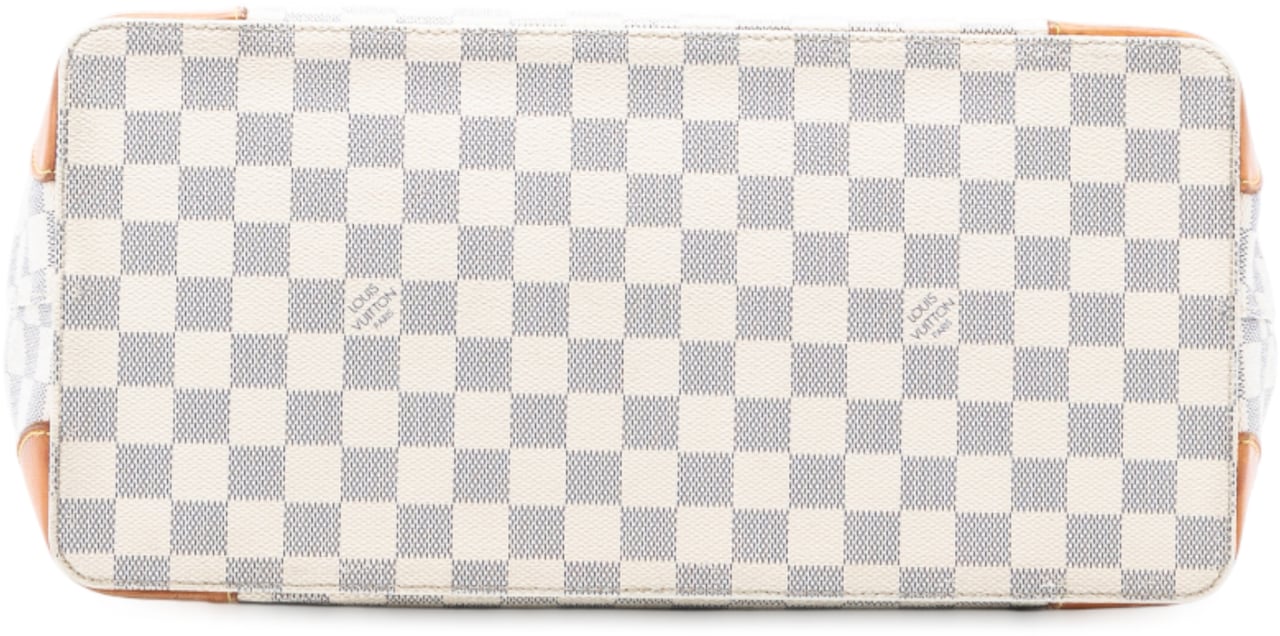 Louis Vuitton Damier Azur Hampstead MM Wit