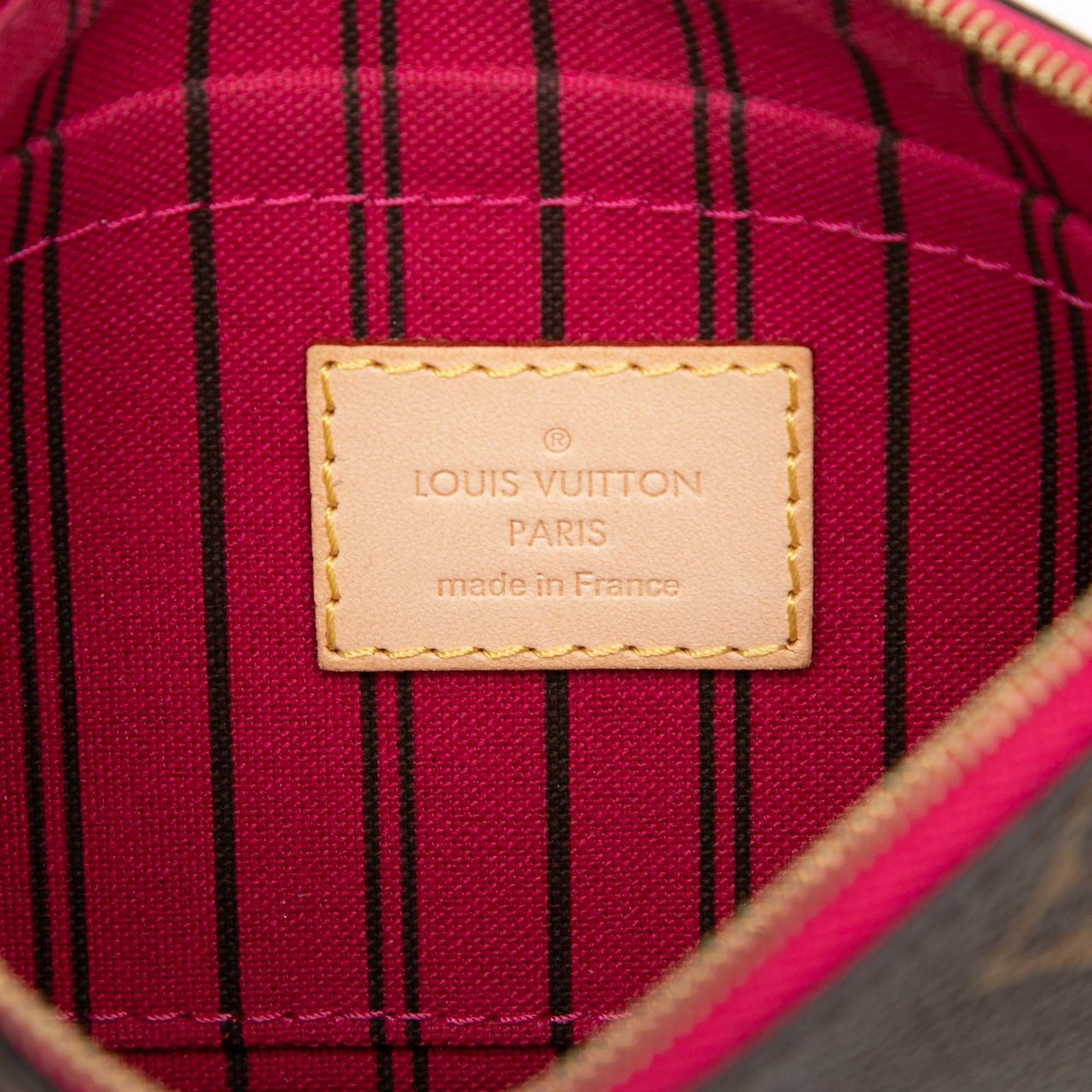 Louis Vuitton Monogram Neverfull Pouch Bruin