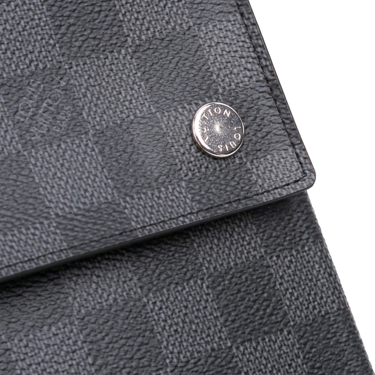 Louis Vuitton Damier Graphite Alpha Pochette GM Zwart