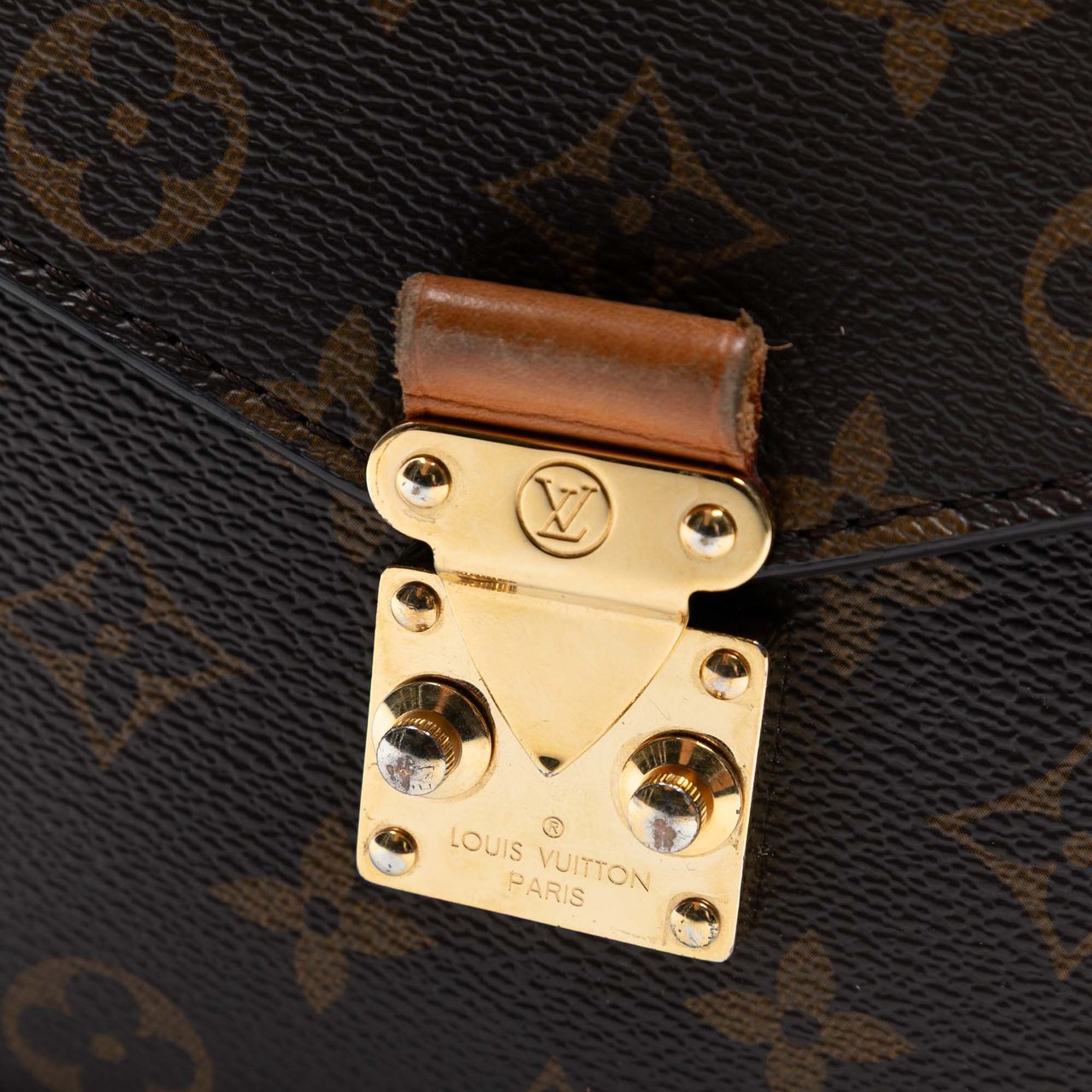 Louis Vuitton Monogram Pochette Metis Bruin