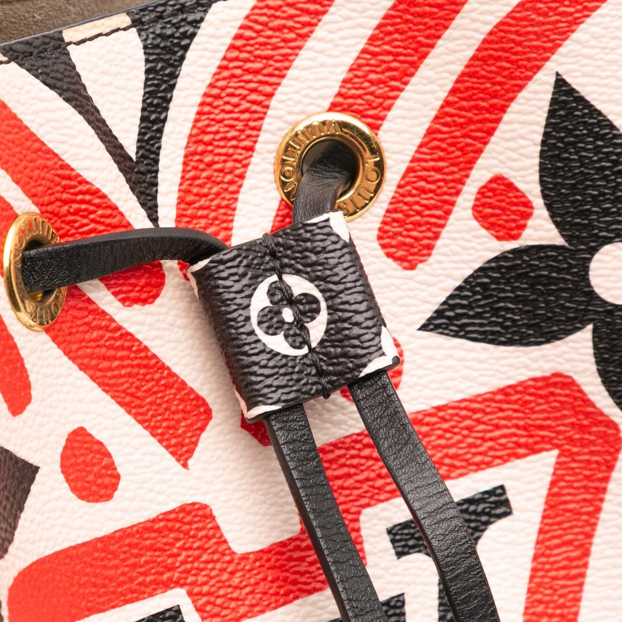 Louis Vuitton Monogram Giant Crafty Neonoe MM Rood