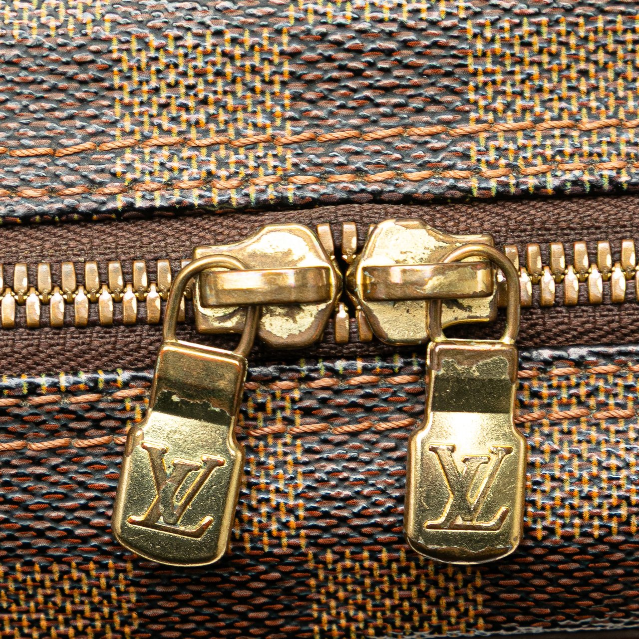 Louis Vuitton Damier Ebene Olav PM Bruin
