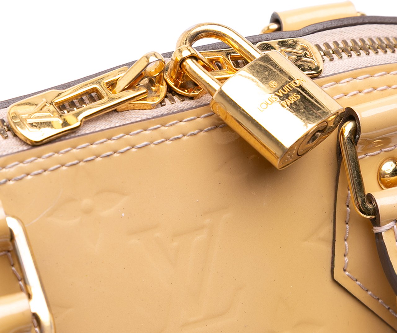 Louis Vuitton Monogram Vernis Alma BB Bruin