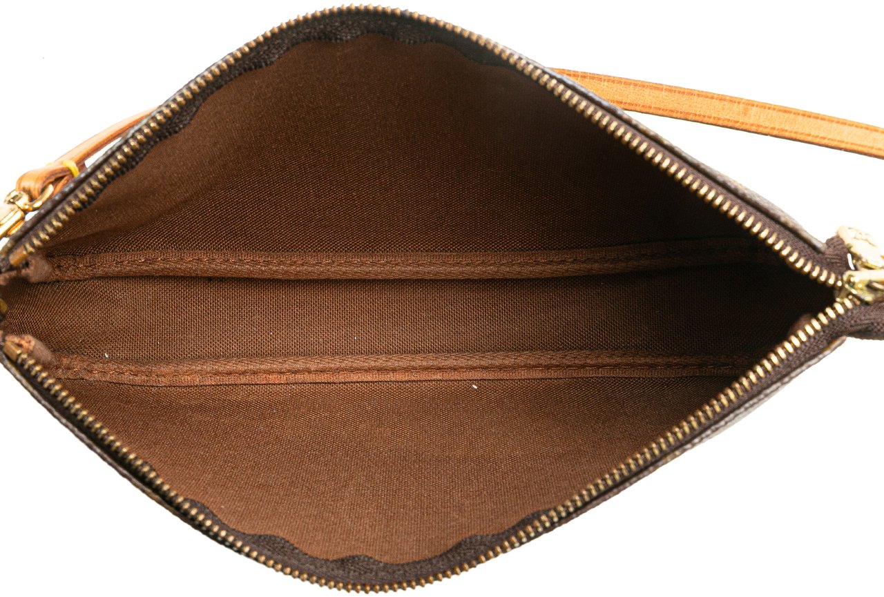 Louis Vuitton Monogram Pochette Accessoires Bruin