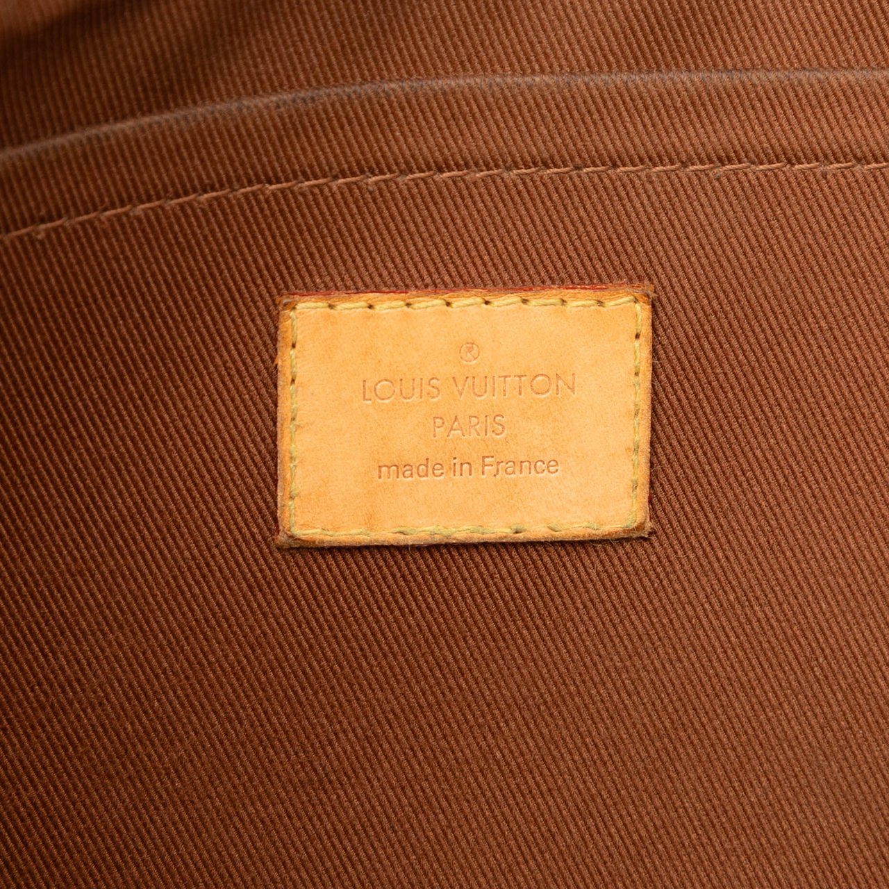 Louis Vuitton Monogram Etui Voyage MM Bruin