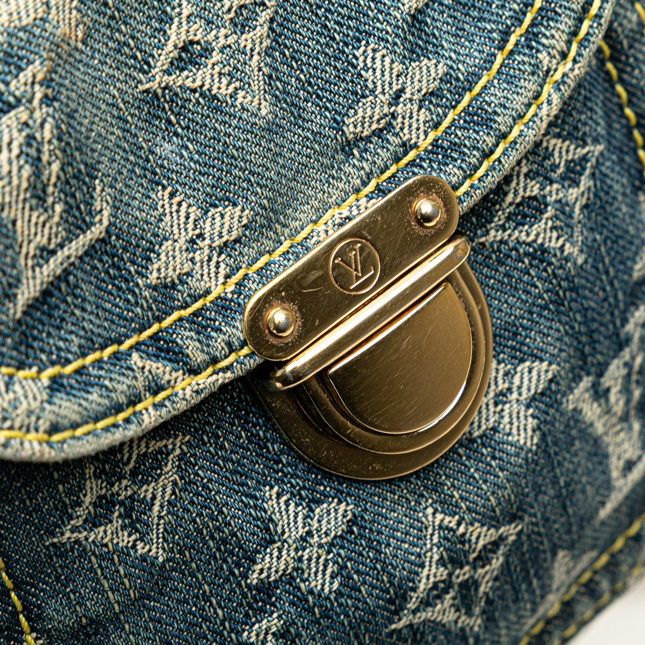 Louis Vuitton Monogram Denim Camera Bag Blauw