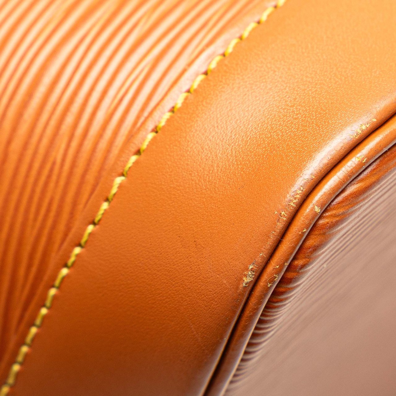 Louis Vuitton Epi Alma PM Bruin