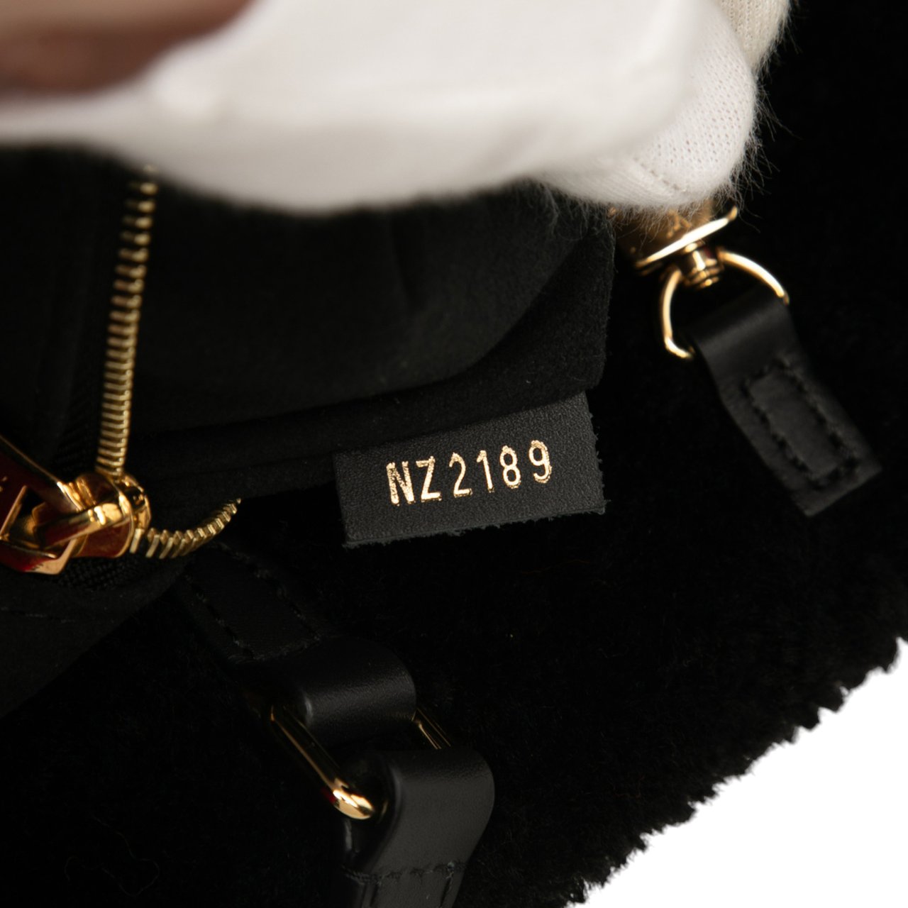 Louis Vuitton Monogram Giant Shearling Teddy Onthego GM Zwart