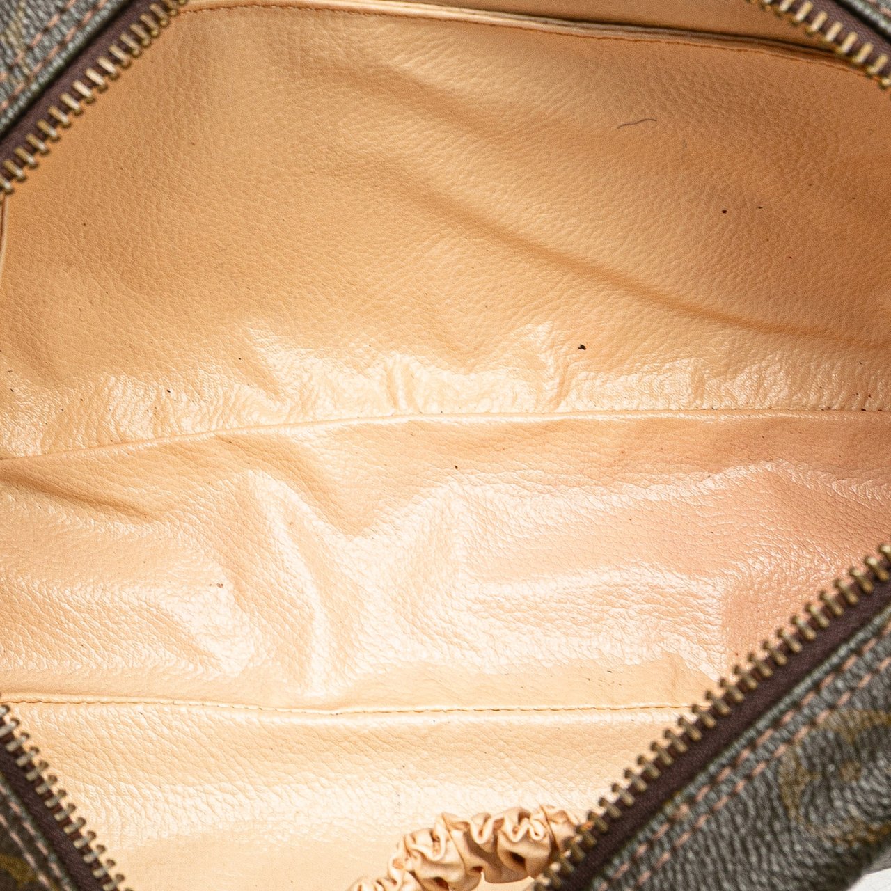 Louis Vuitton Monogram Trousse Toilette 28 Bruin