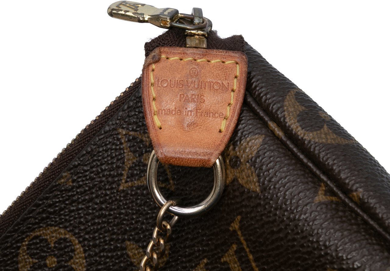 Louis Vuitton Monogram Mini Pochette Accessoires Bruin