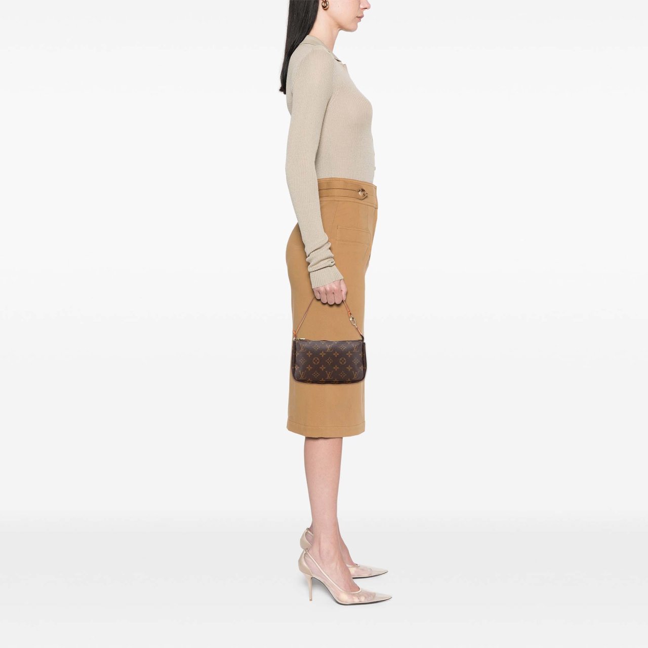 Louis Vuitton Monogram Pochette Accessoires Bruin