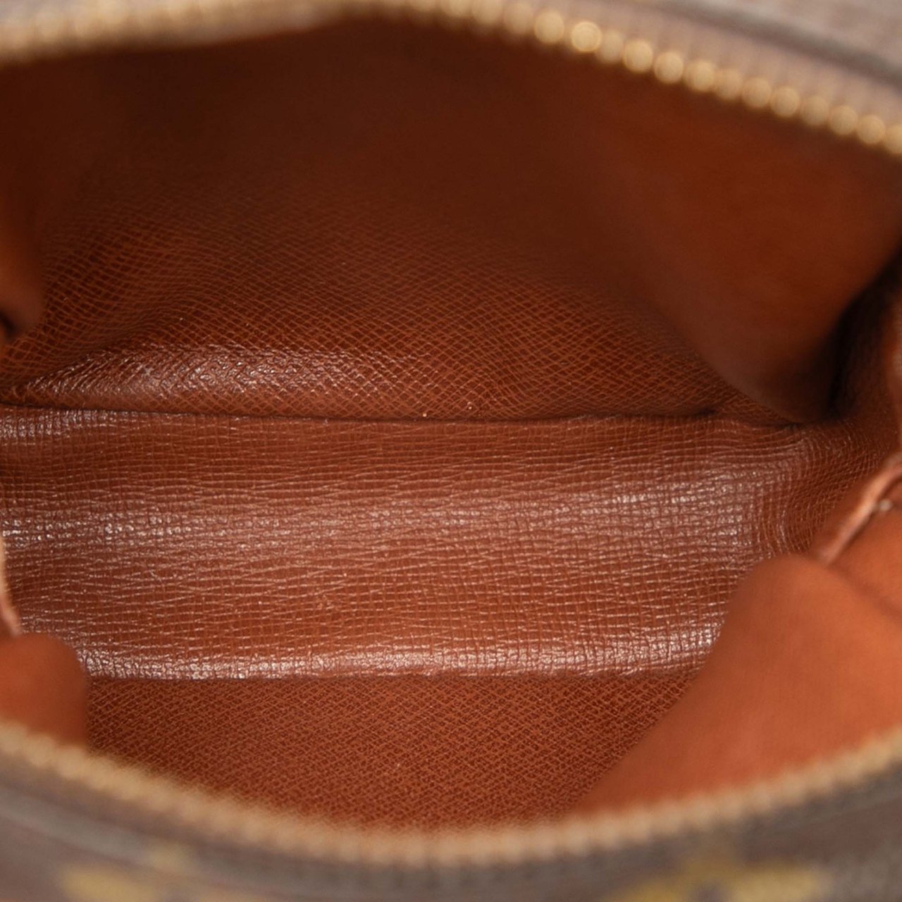 Louis Vuitton Monogram Mini Danube Bruin