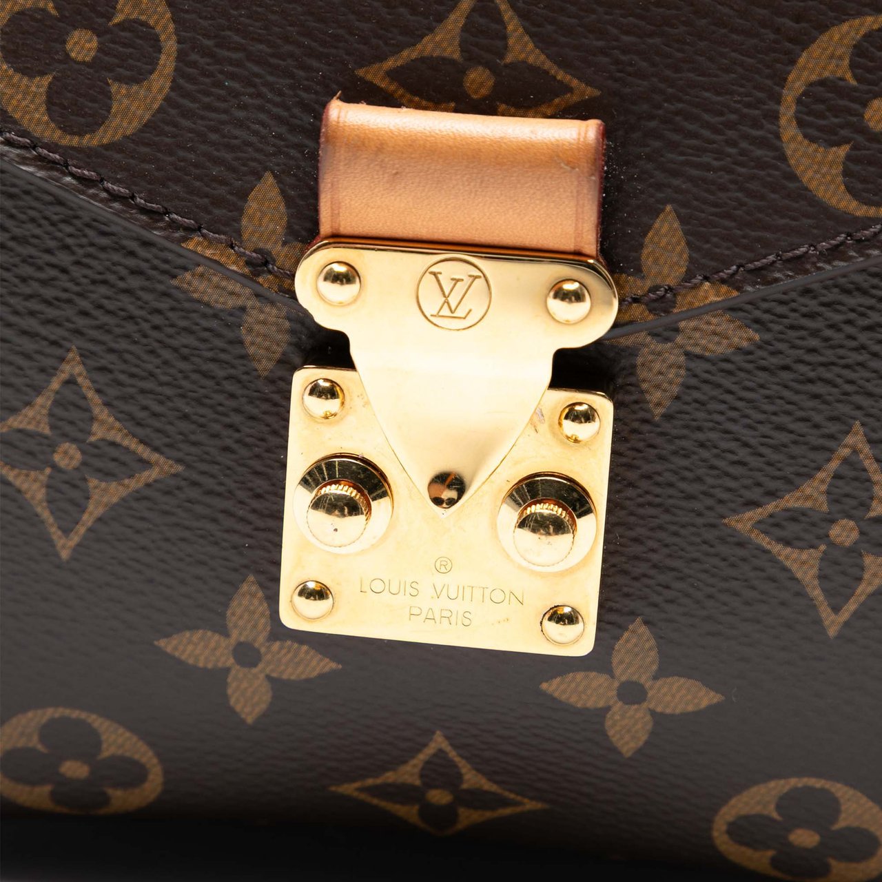Louis Vuitton Monogram Pochette Metis Bruin