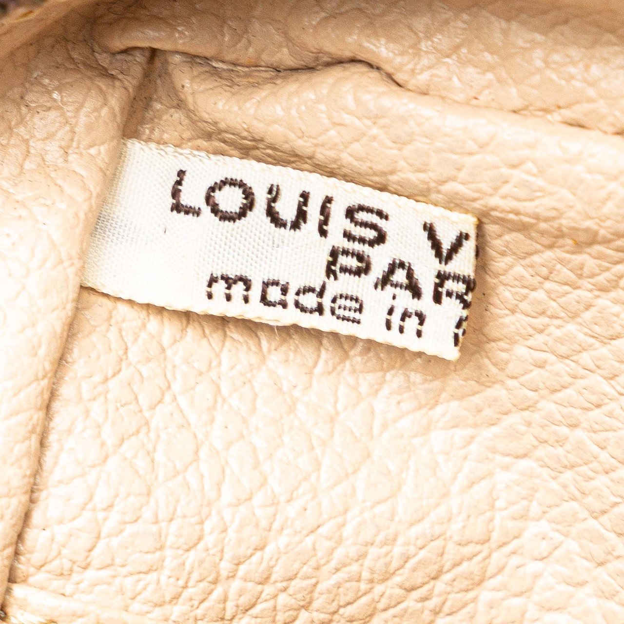 Louis Vuitton Monogram Trousse Toilette 18 Bruin