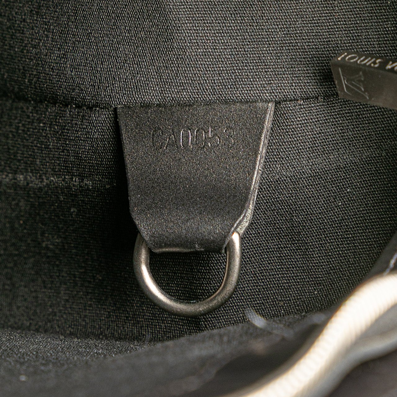 Louis Vuitton Monogram Mat Alston Grijs