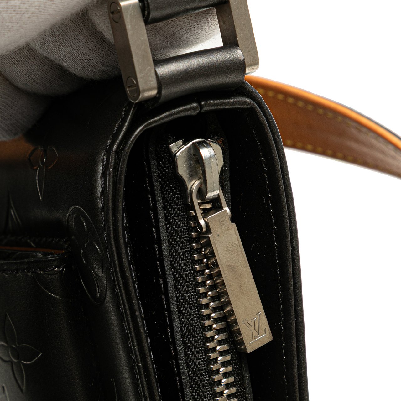 Louis Vuitton Monogram Mat Alston Grijs
