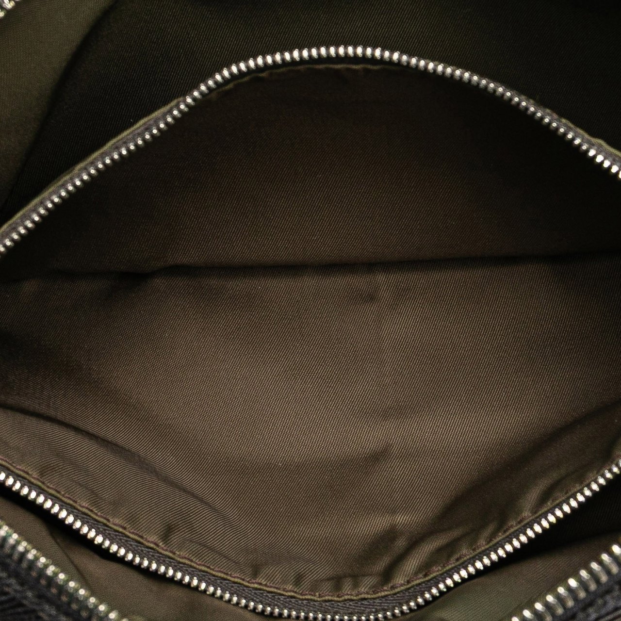 Louis Vuitton Damier Geant Acrobat Bruin