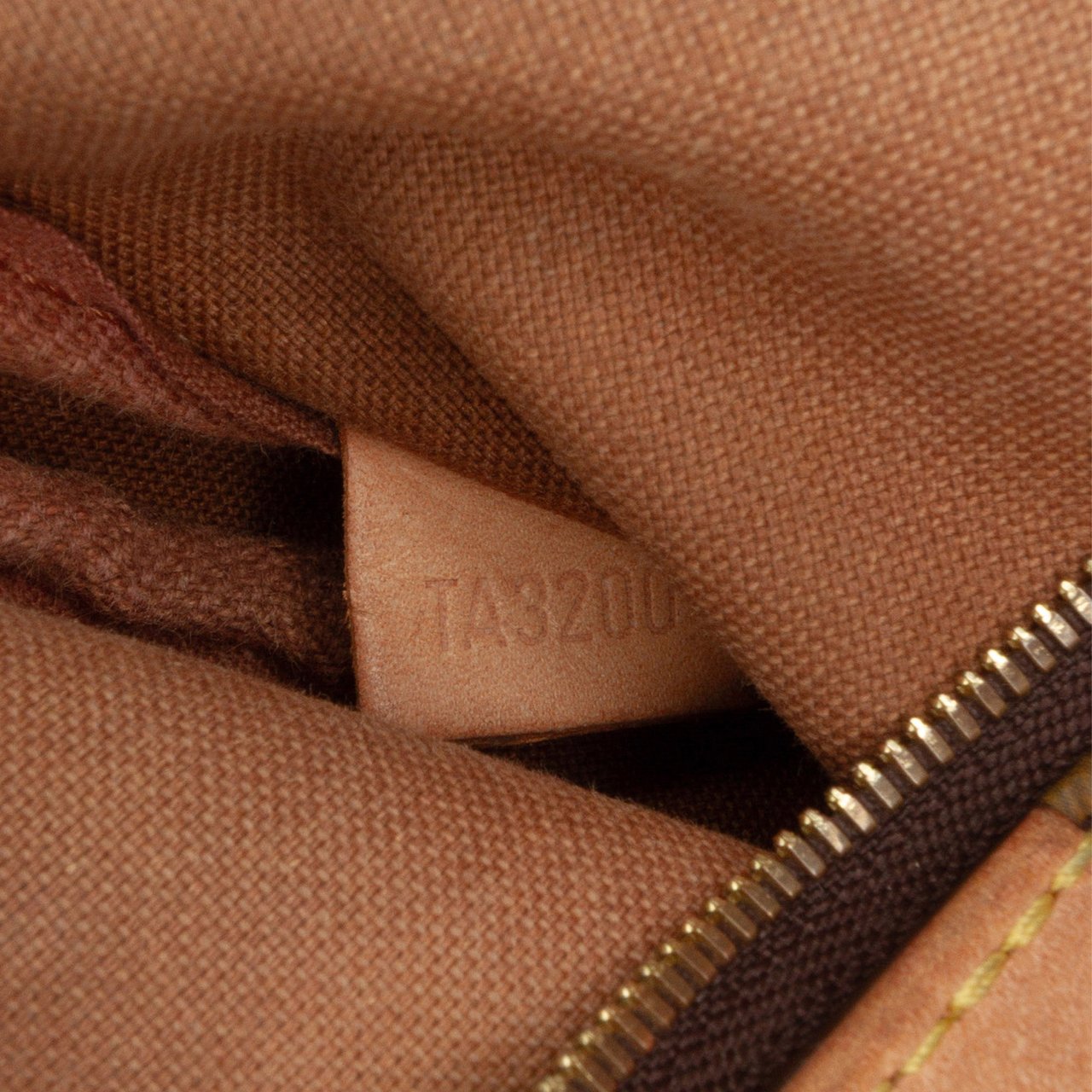 Louis Vuitton Monogram Multi Pochette Accessoires Bruin