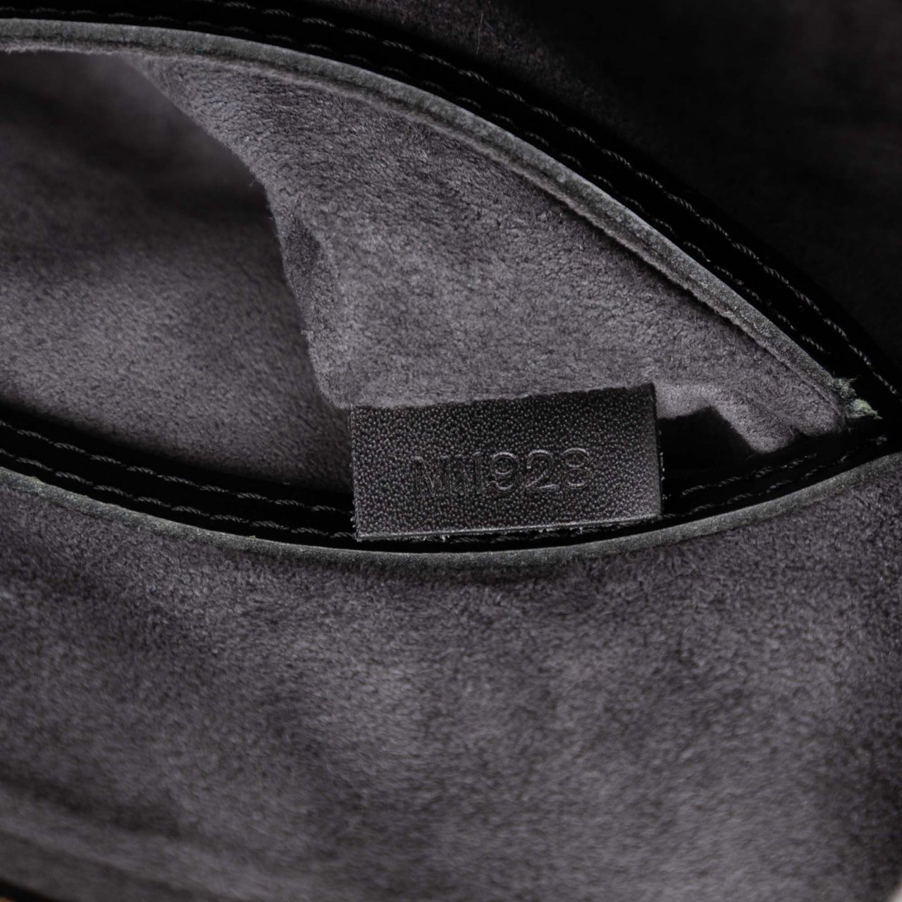 Louis Vuitton Epi Alma PM Zwart