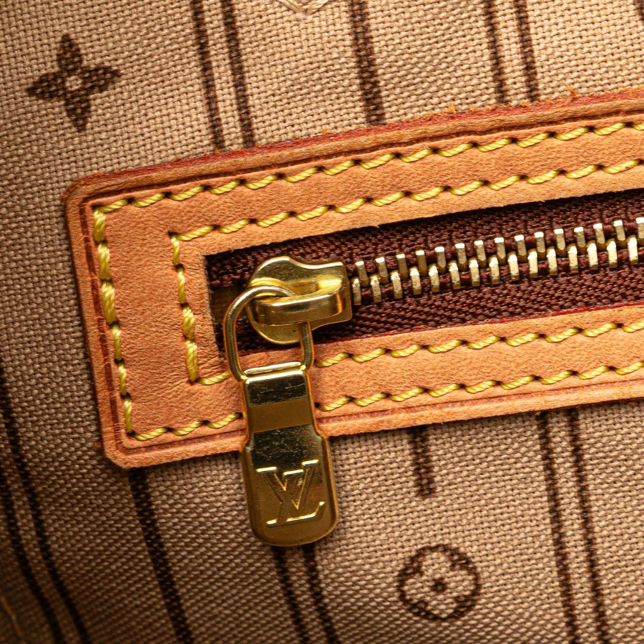 Louis Vuitton Monogram Neverfull MM Bruin