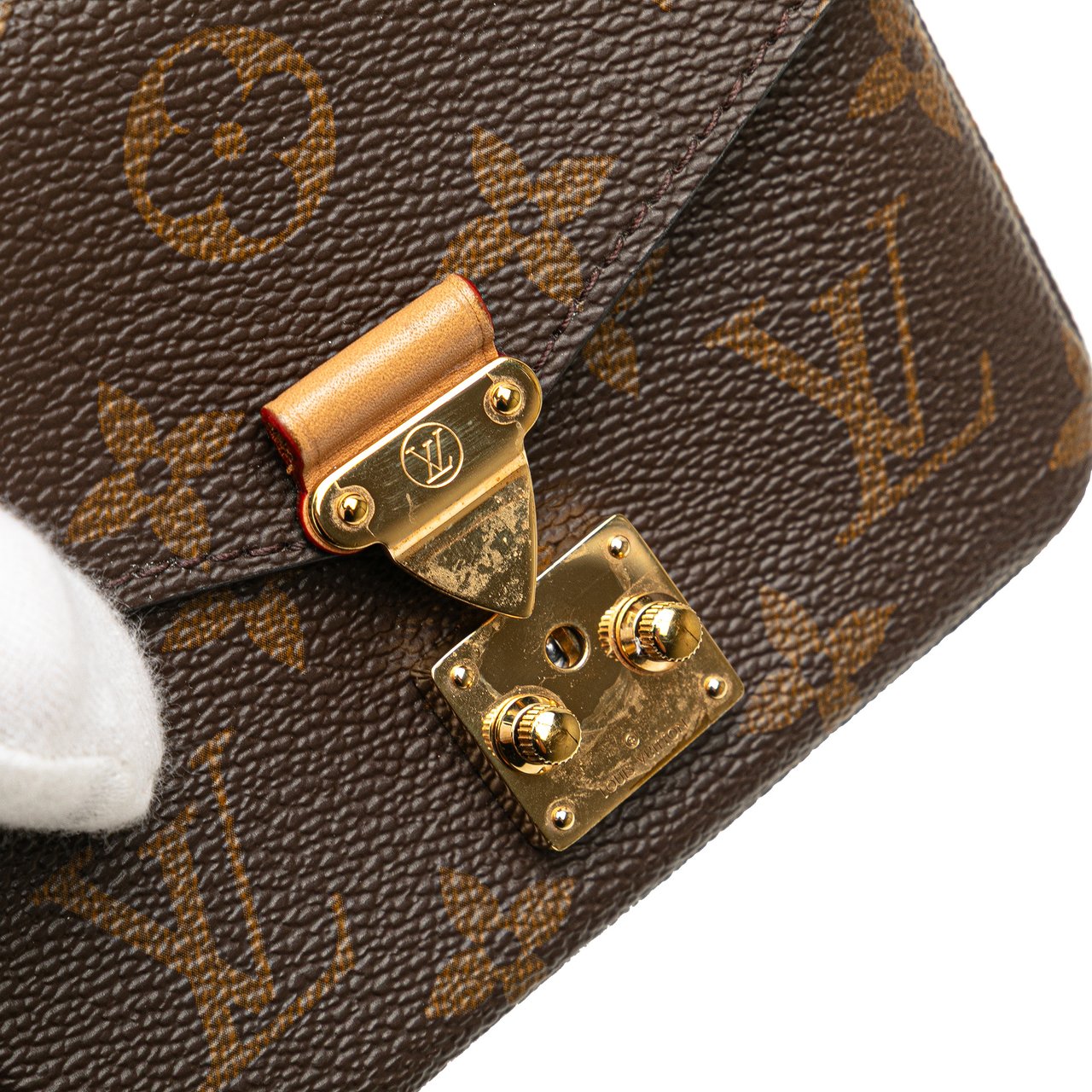 Louis Vuitton Monogram Micro Metis Bruin