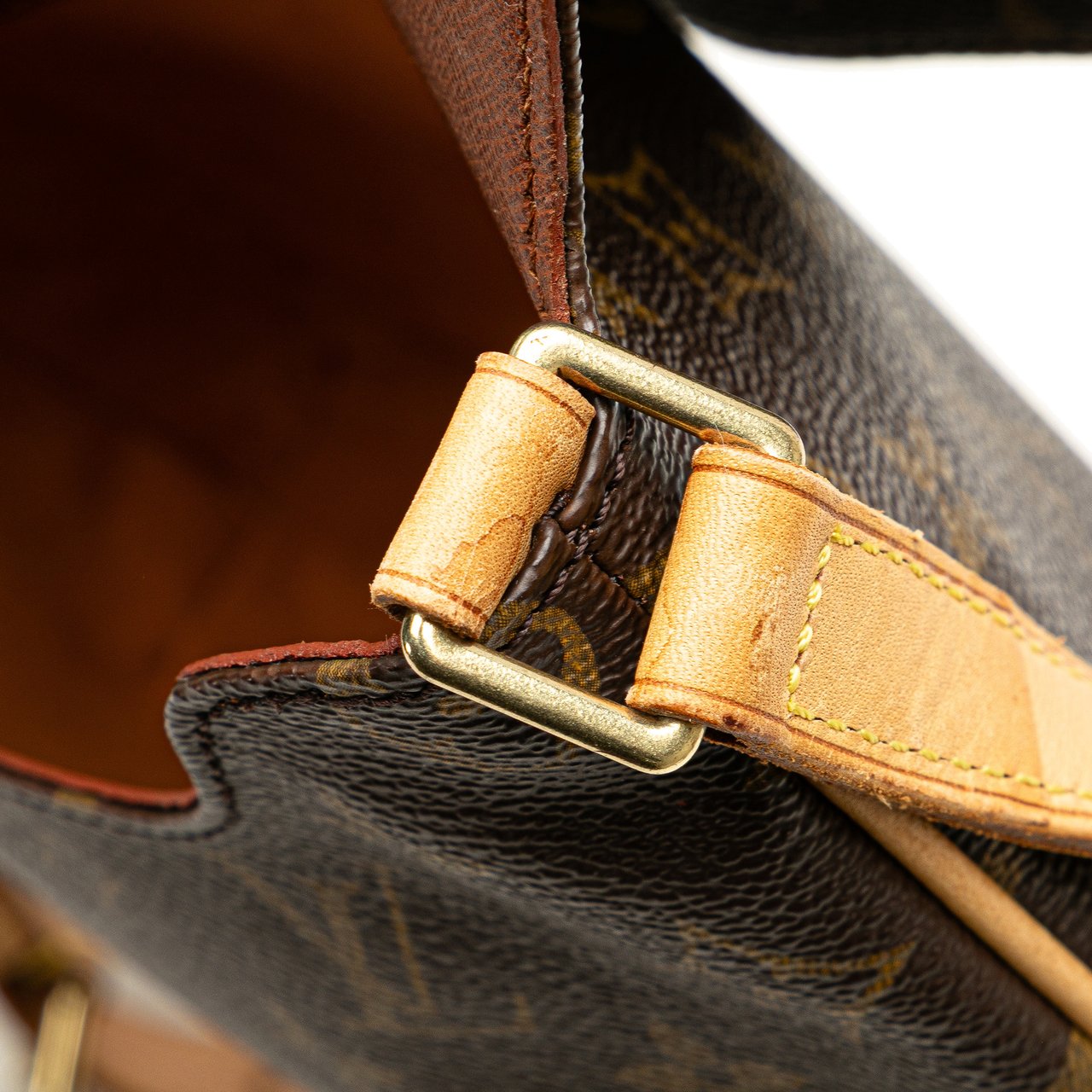 Louis Vuitton Monogram Musette Tango Short Strap Bruin