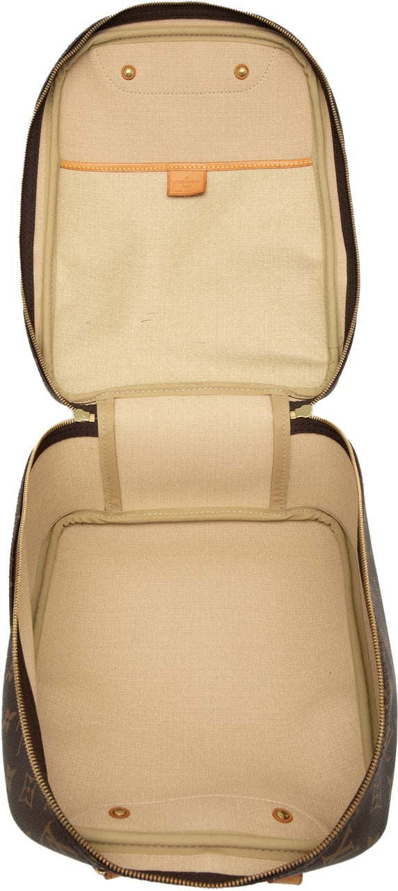 Louis Vuitton Monogram Excursion Bruin