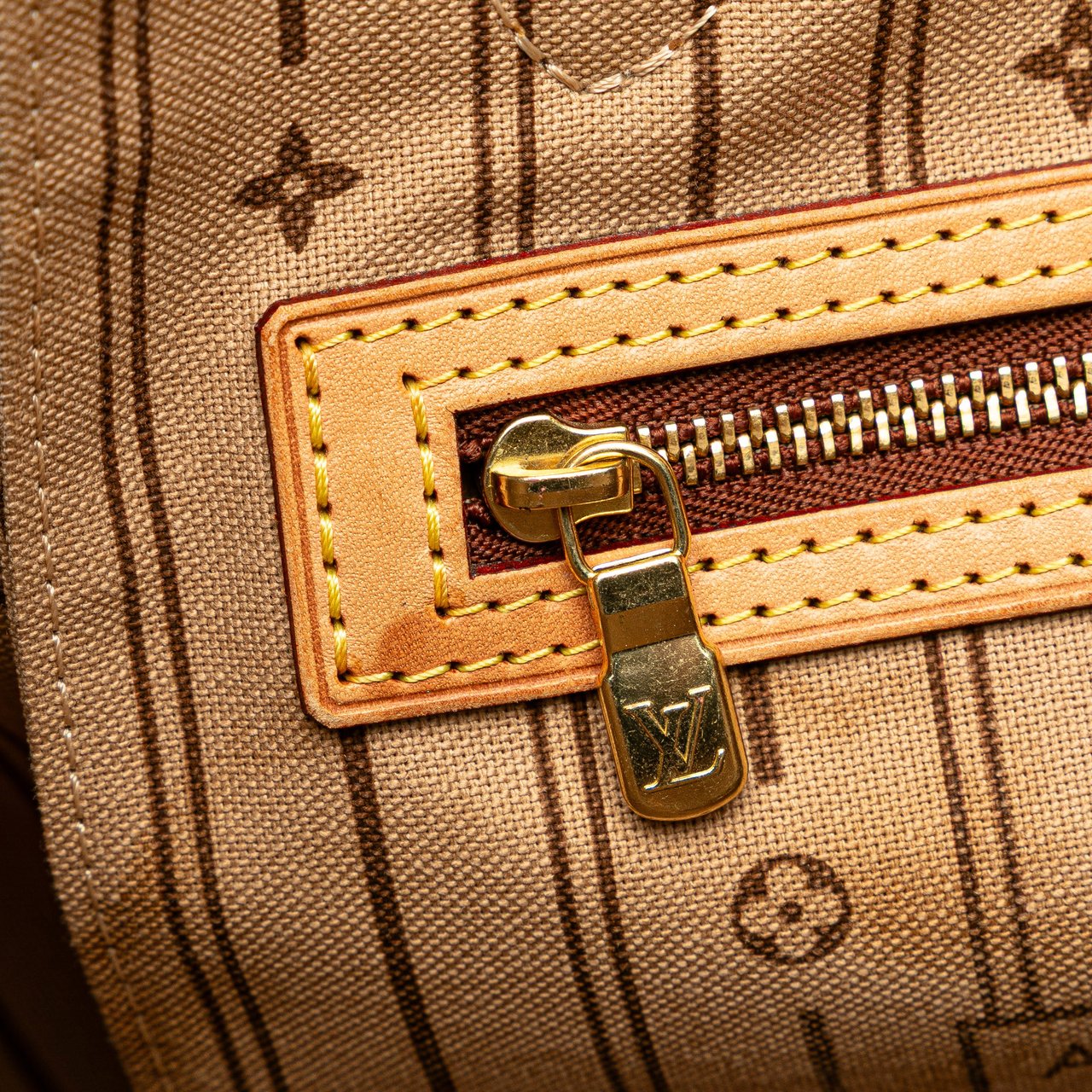 Louis Vuitton Monogram Neverfull MM Bruin