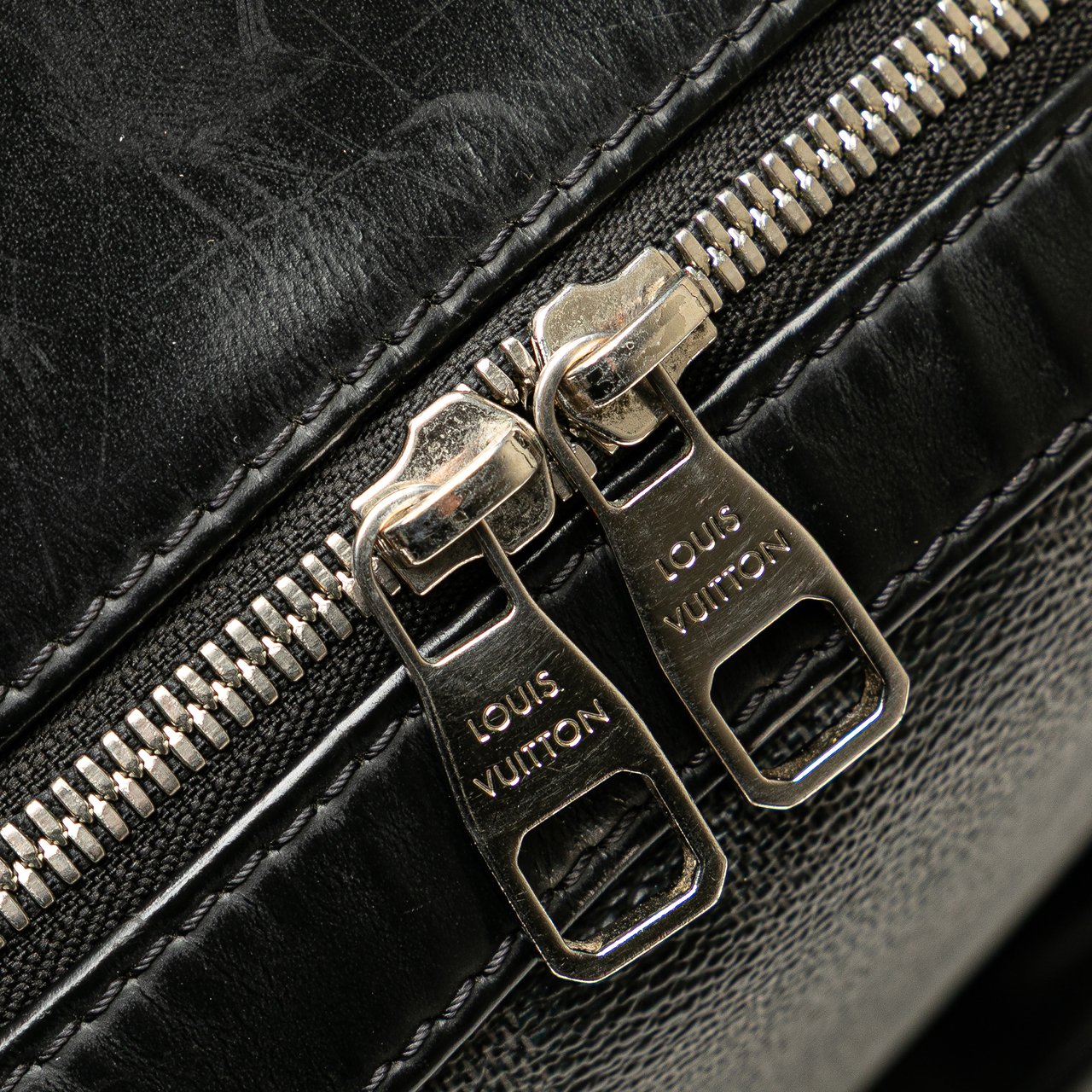 Louis Vuitton Damier Graphite Josh Zwart