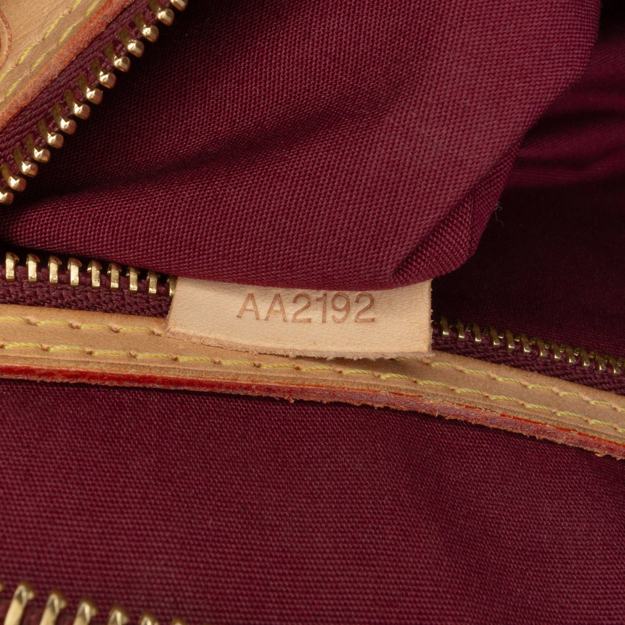 Louis Vuitton Monogram Vernis Brea MM Rood