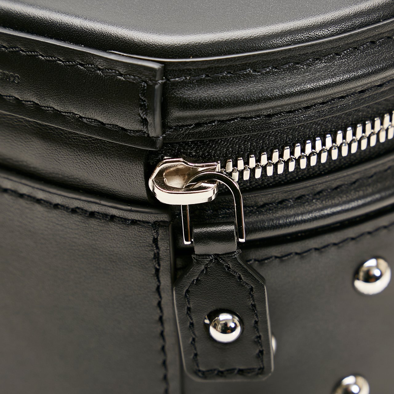 Louis Vuitton Yayoi Kusama Cannes Zwart