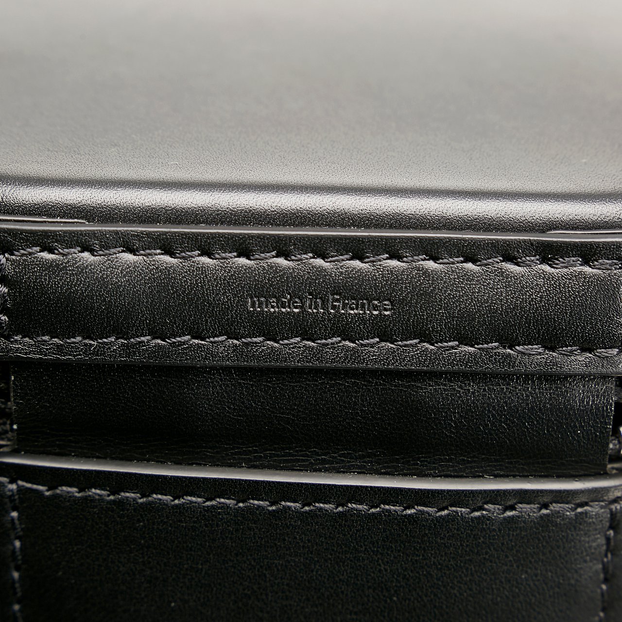 Louis Vuitton Yayoi Kusama Cannes Zwart