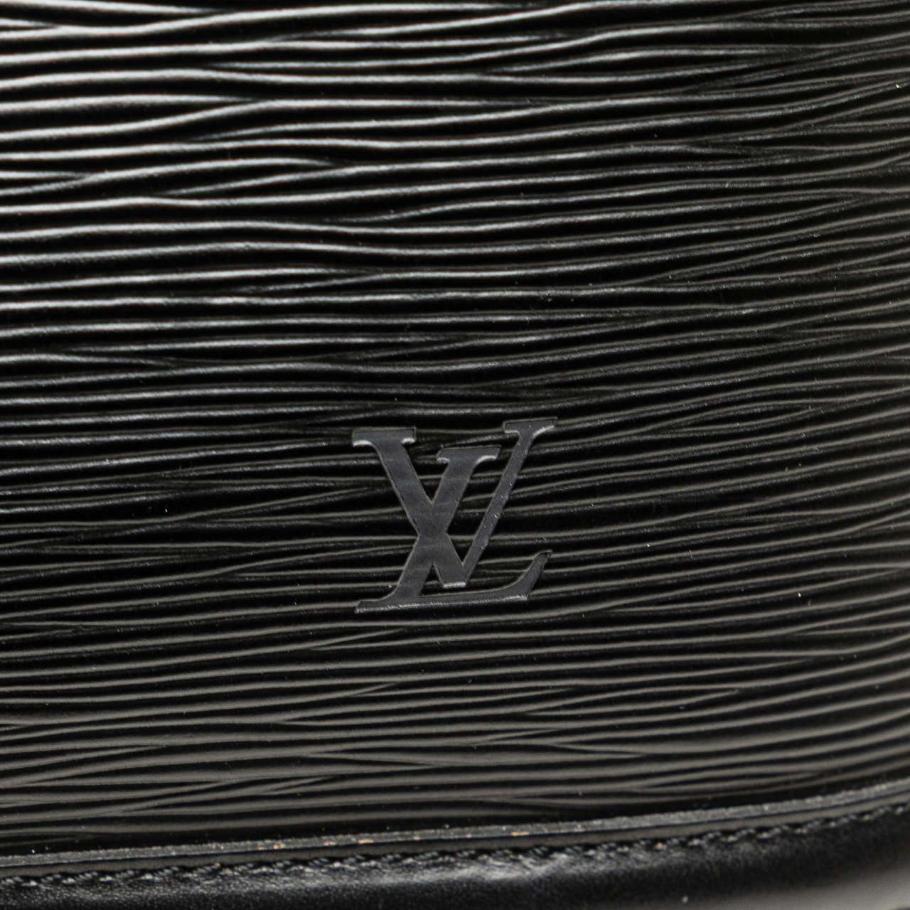 Louis Vuitton Epi Lussac Zwart