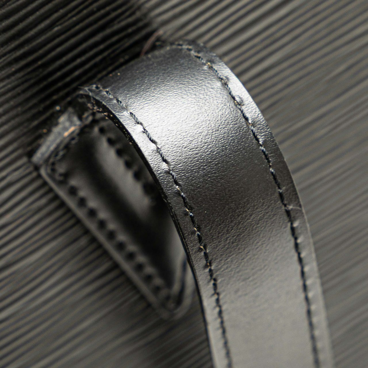 Louis Vuitton Epi Lussac Zwart