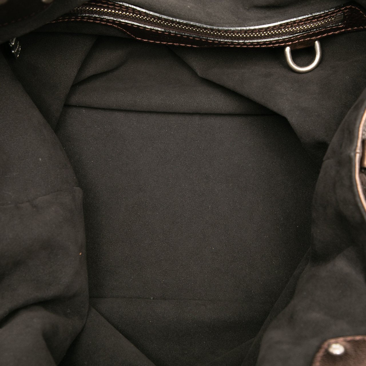 Louis Vuitton Monogram Mahina L Hobo Bruin