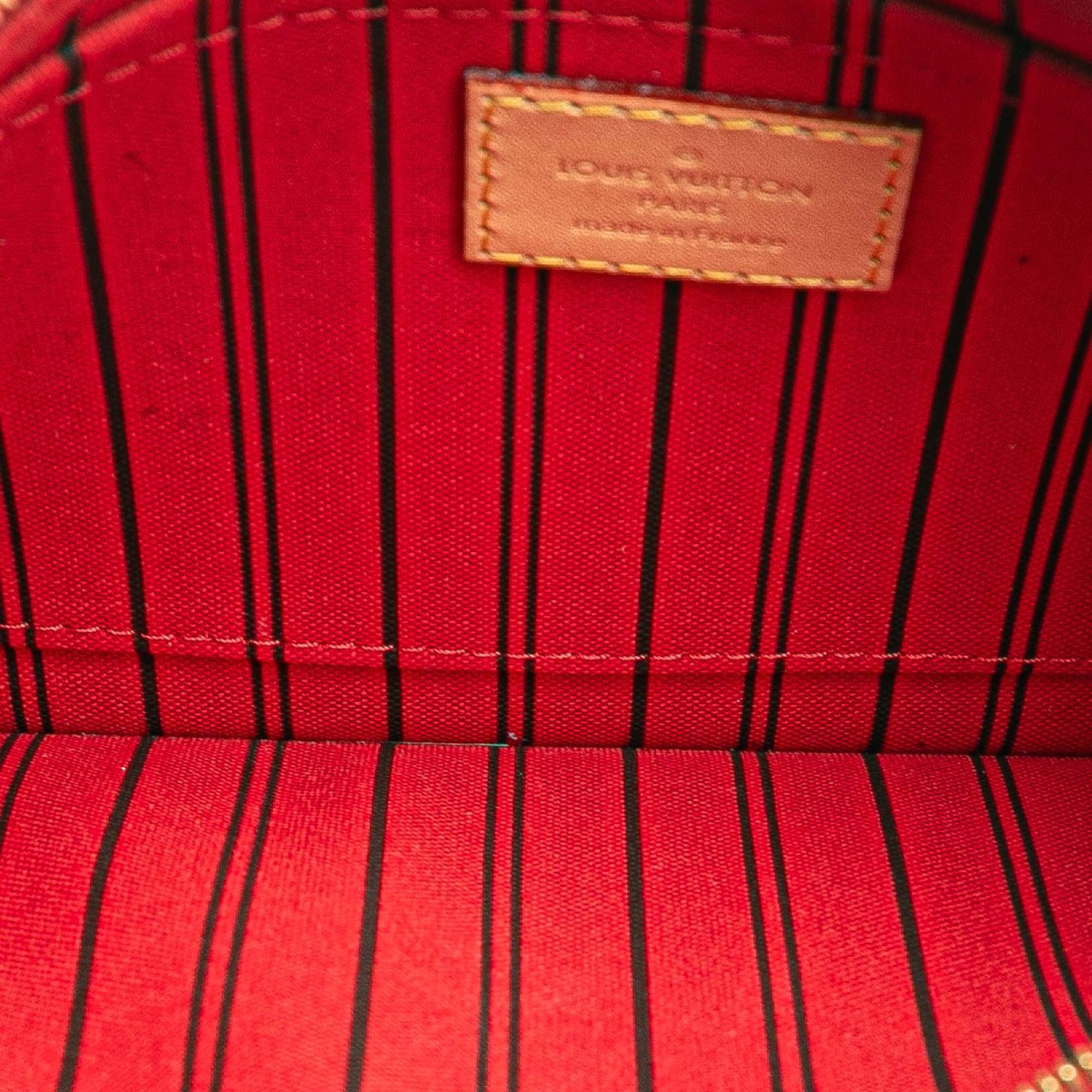 Louis Vuitton Monogram Neverfull Pouch Bruin