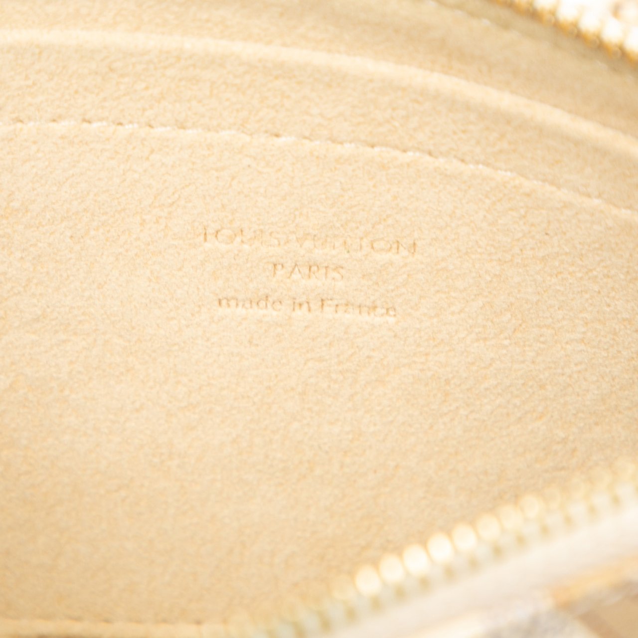 Louis Vuitton Damier Azur Pochette Milla Trunks Labels MM Wit