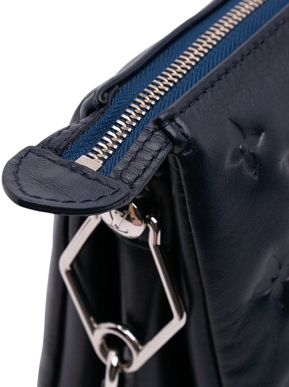 Louis Vuitton Monogram Embossed Puffy Lambskin Coussin PM Blauw