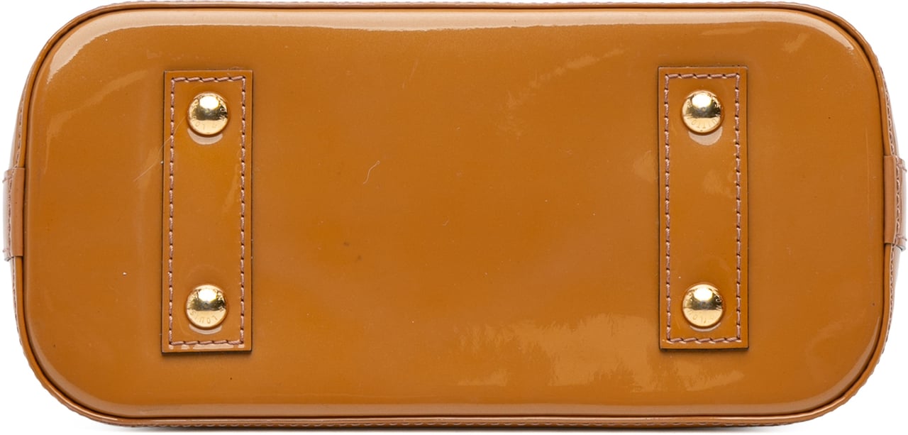 Louis Vuitton Monogram Vernis Alma BB Bruin