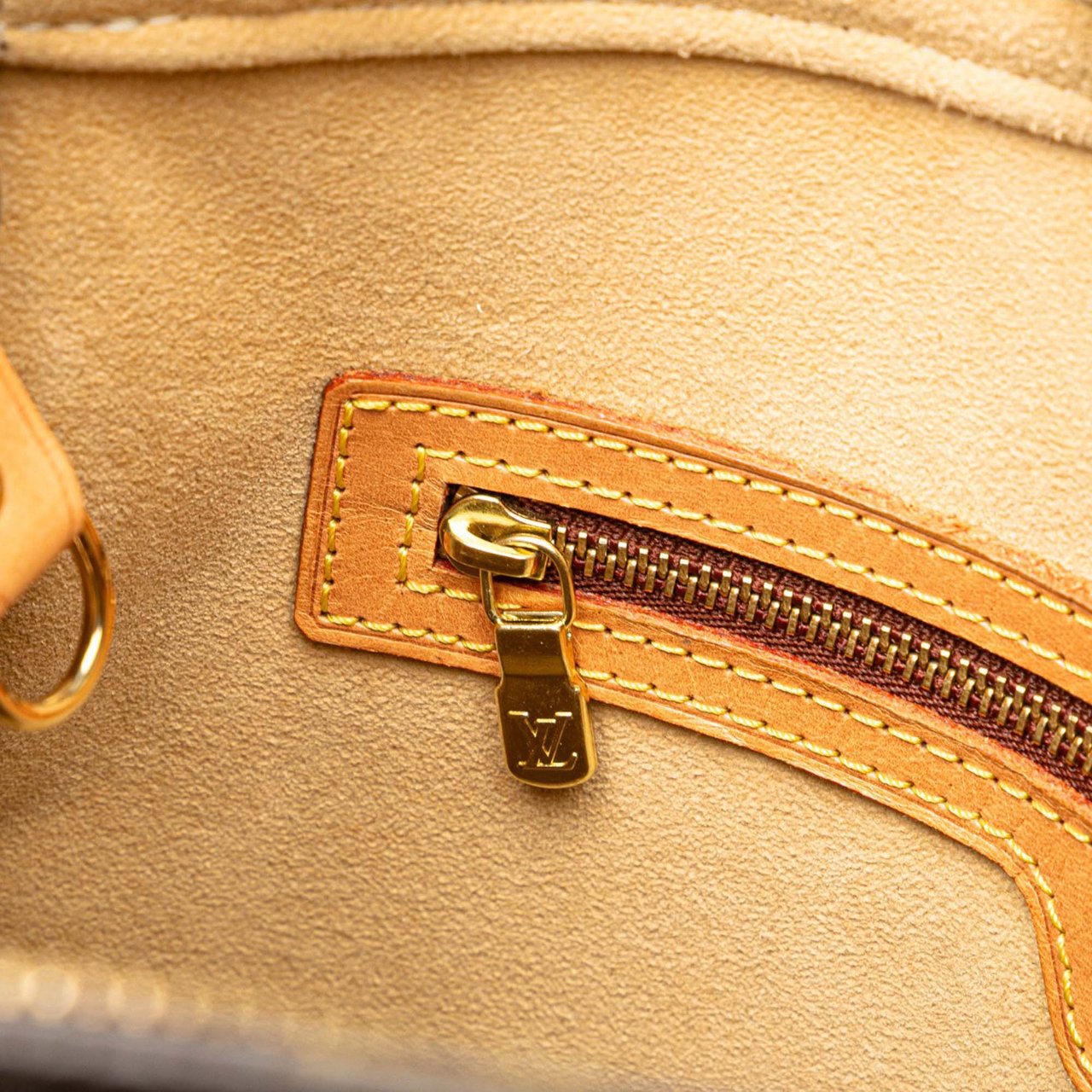 Louis Vuitton Monogram Looping GM Bruin