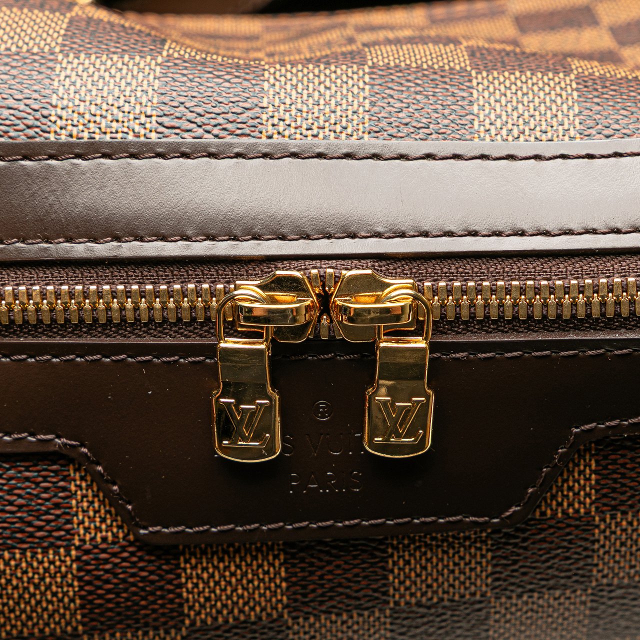 Louis Vuitton Damier Ebene Eole 50 Bruin