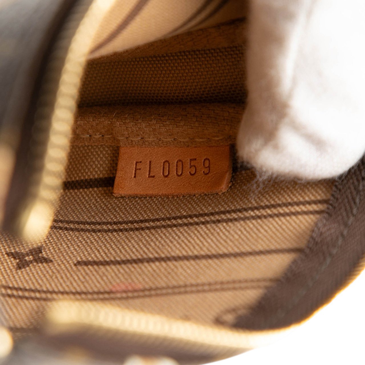 Louis Vuitton Monogram Patch Mini Pochette Accessoires Bruin