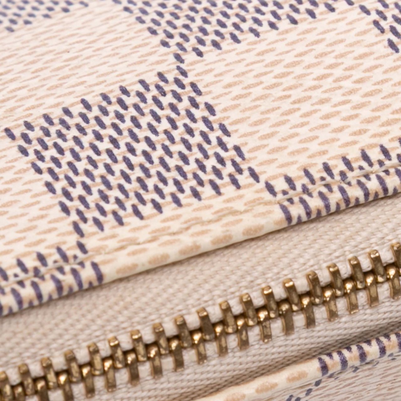 Louis Vuitton Damier Azur Mini Pochette Accessoires Wit