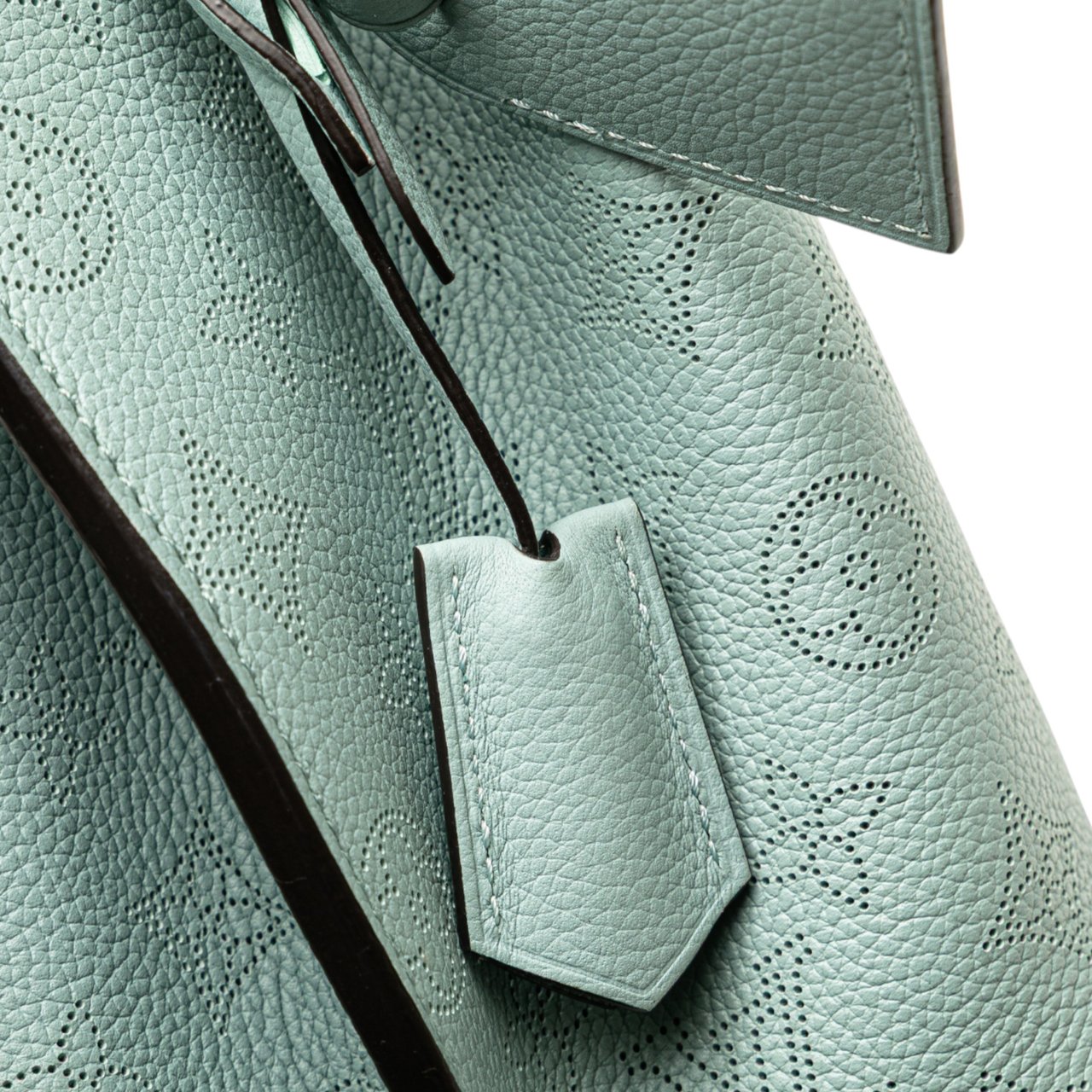 Louis Vuitton Monogram Mahina Muria Blauw