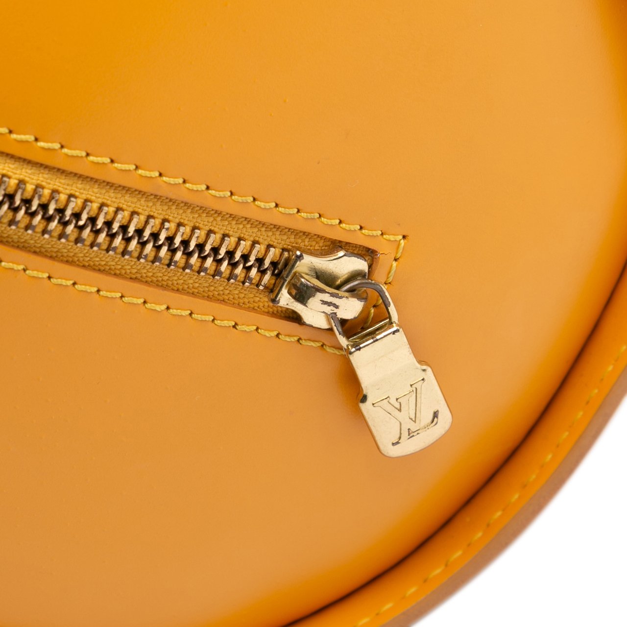 Louis Vuitton Epi Soufflot Geel
