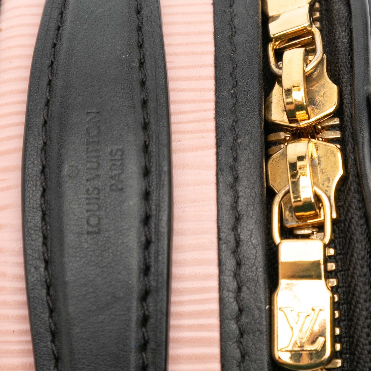 Louis Vuitton Epi Mini Boite Chapeau Roze